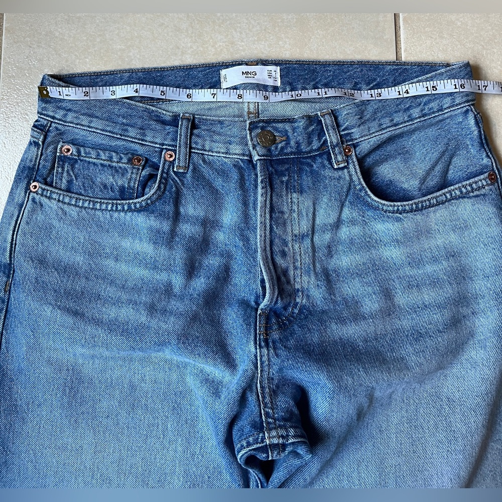 MNG Mango Jeans Womens Size 8 Mid Wash Distressed Straight Button Fly Denim - Picture 7 of 12